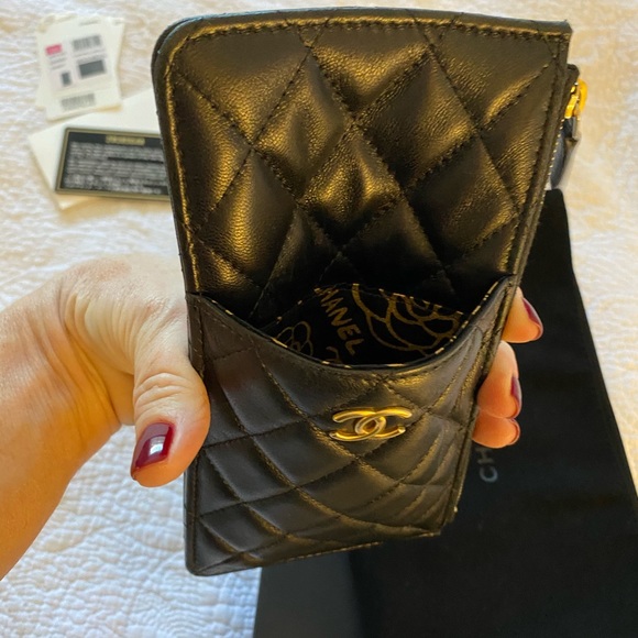 NEW 2019 CHANEL MATELASSE LAMBSKIN BLACK WALLET - Picture 5 of 6